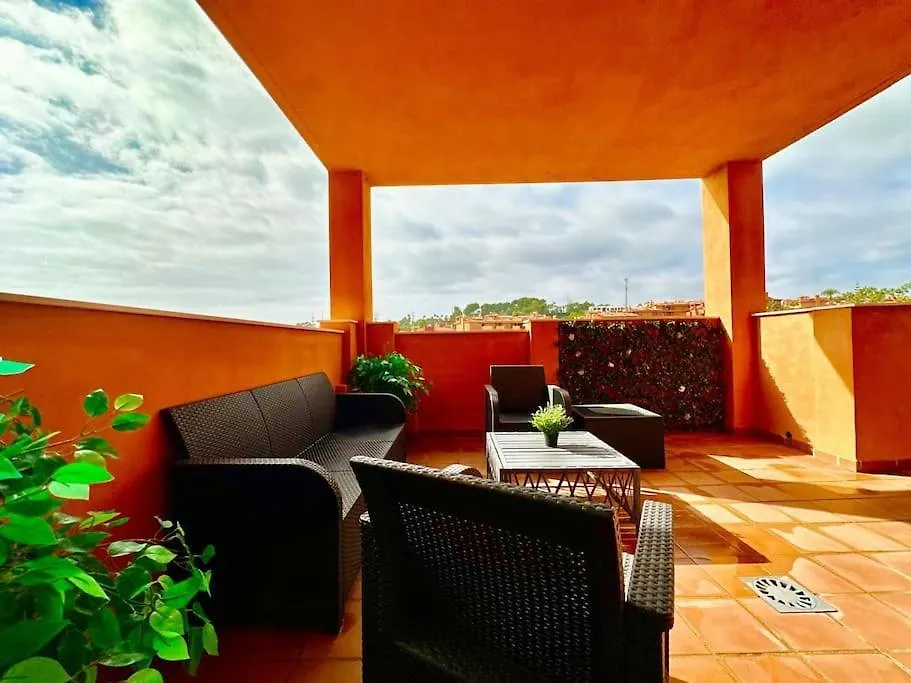 Apartment In La Reserva De Marbella 0*,
